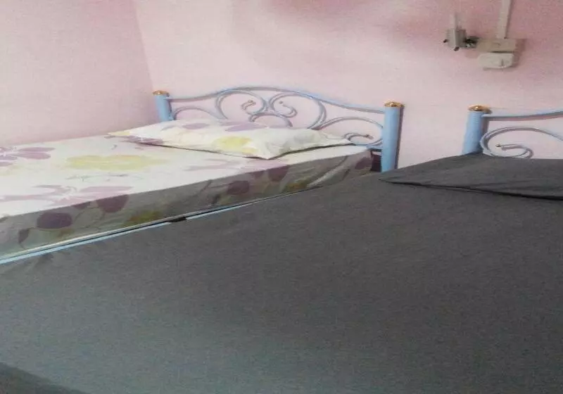 هتل Canaan Guesthouse