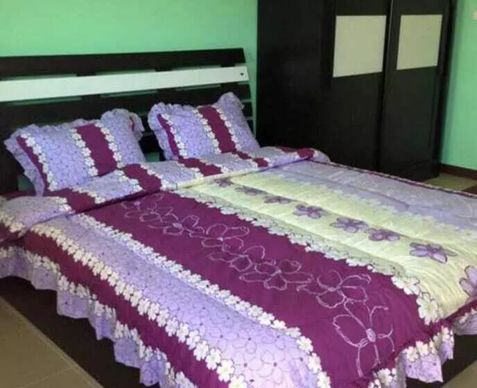 هتل Raweewan Place