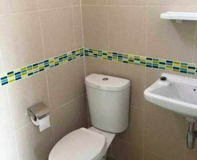 هتل Raweewan Place