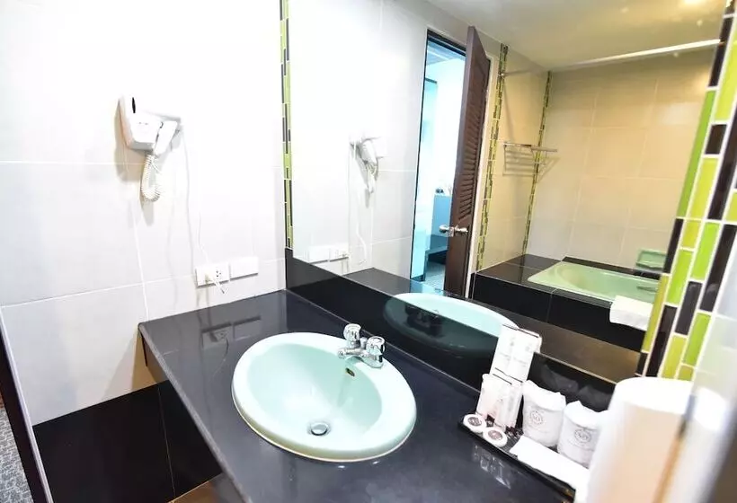 هتل Siam Oriental