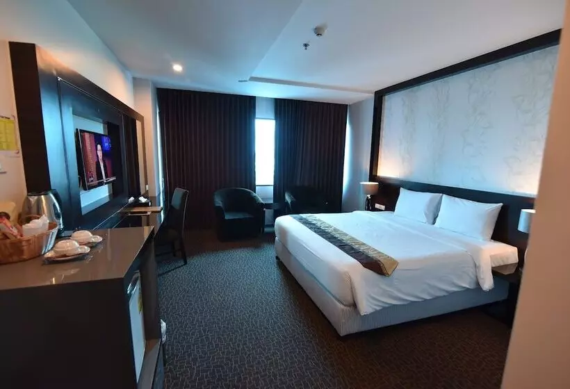 هتل Siam Oriental