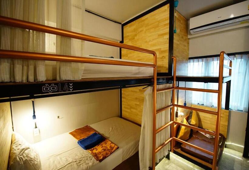 هتل Sleep Owl Hostel