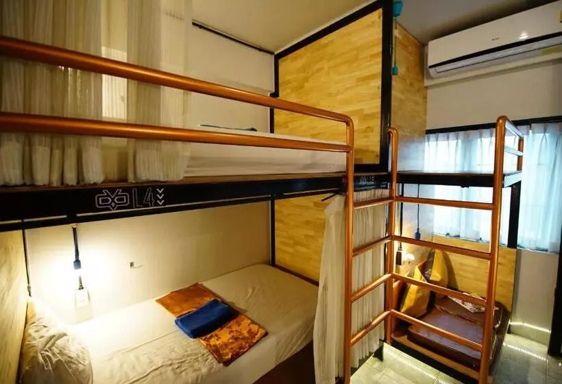 هتل Sleep Owl Hostel
