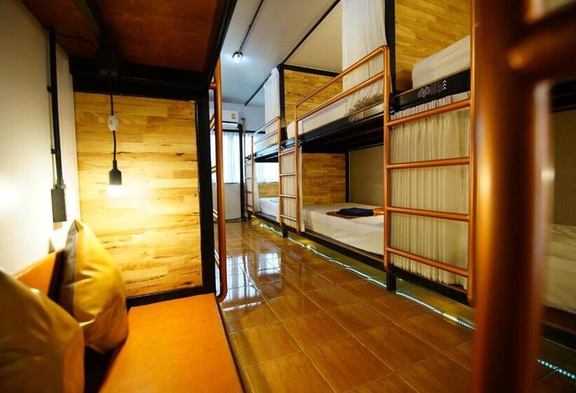 هتل Sleep Owl Hostel