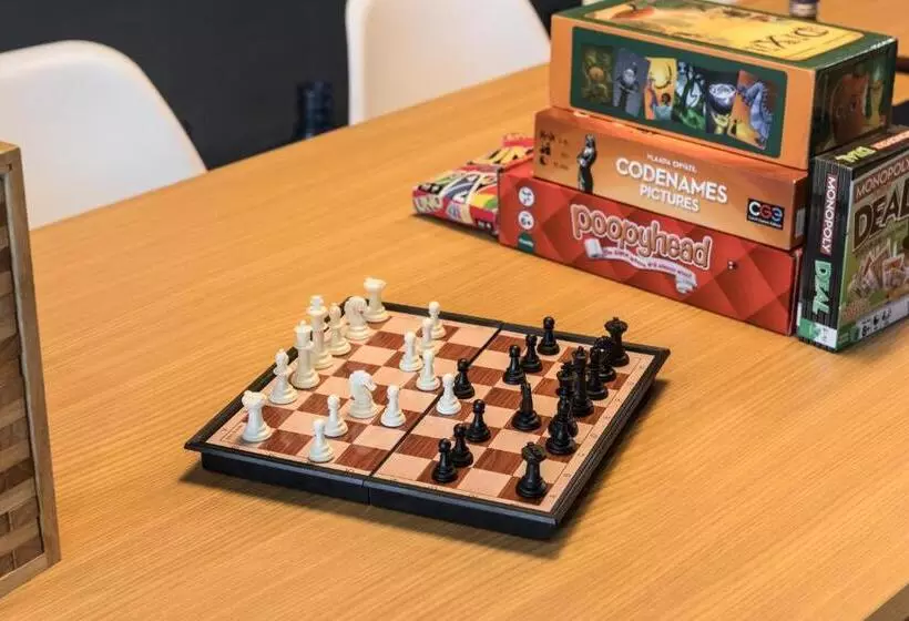 هتل The Cocoon Hostel