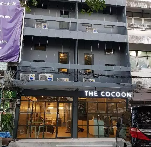 هتل The Cocoon Hostel