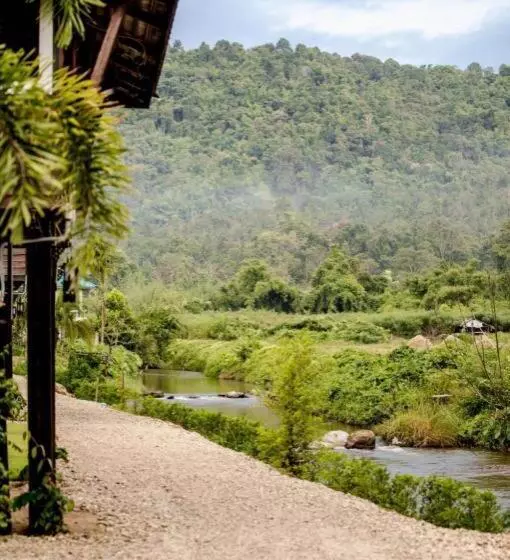 ホテル The White House Boutique Resort