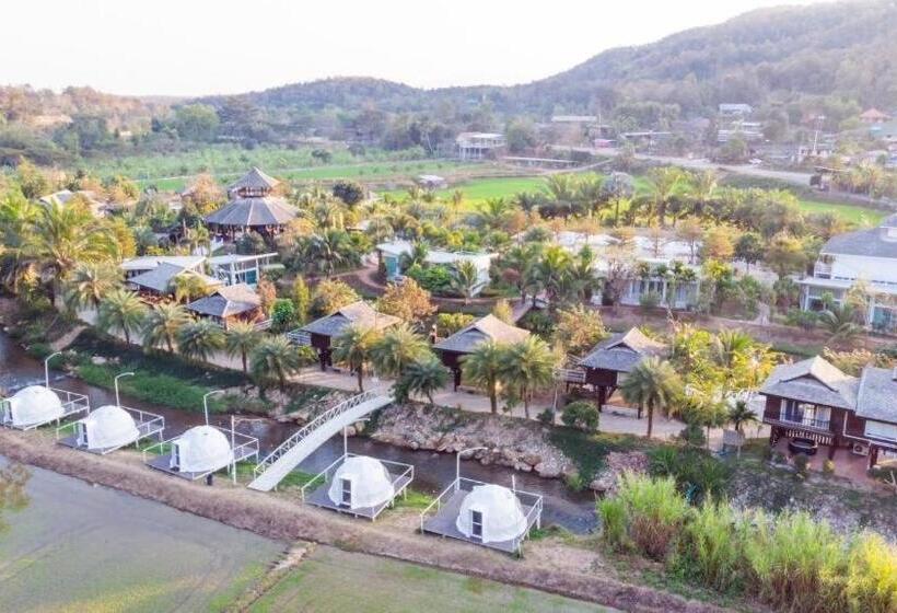 هتل The White House Boutique Resort