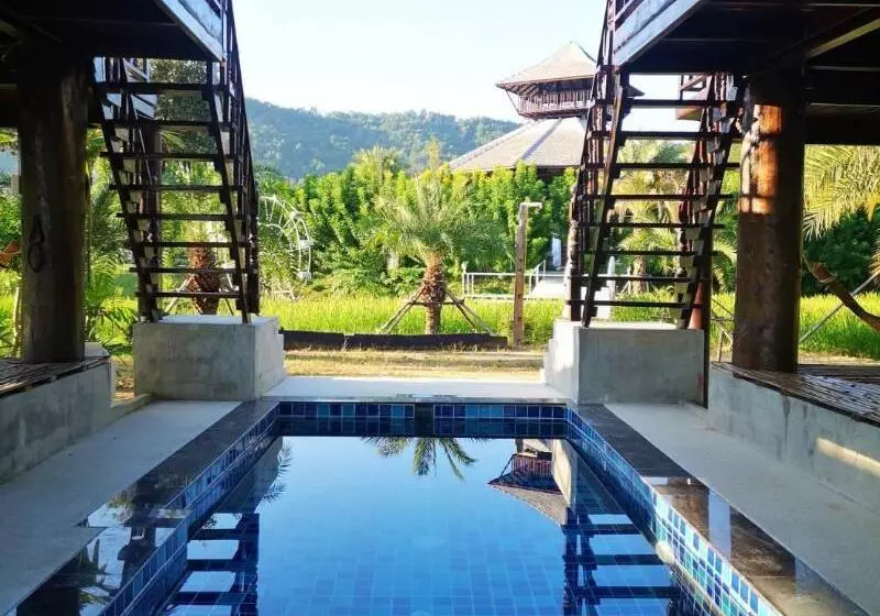 ホテル The White House Boutique Resort