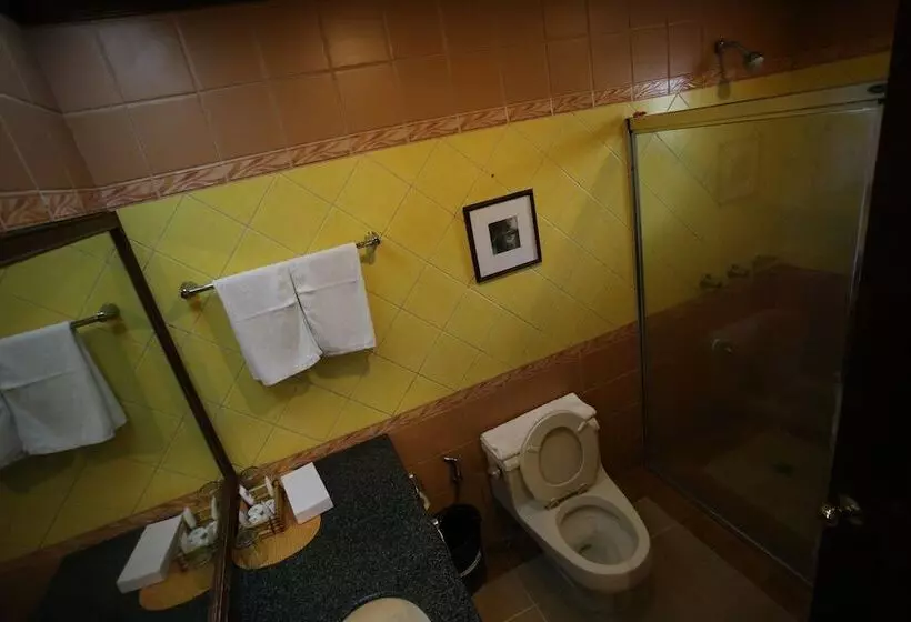 Hotelli Acropolis North Water Camp