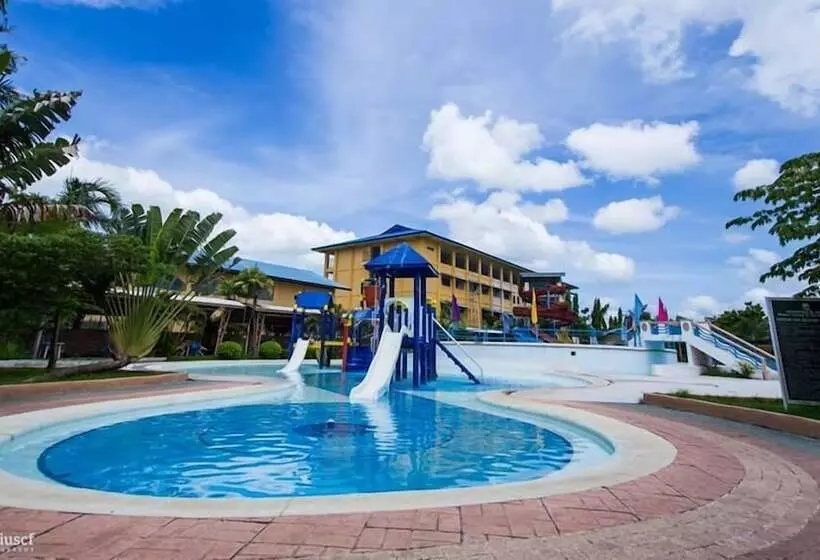 Hotelli Acropolis North Water Camp