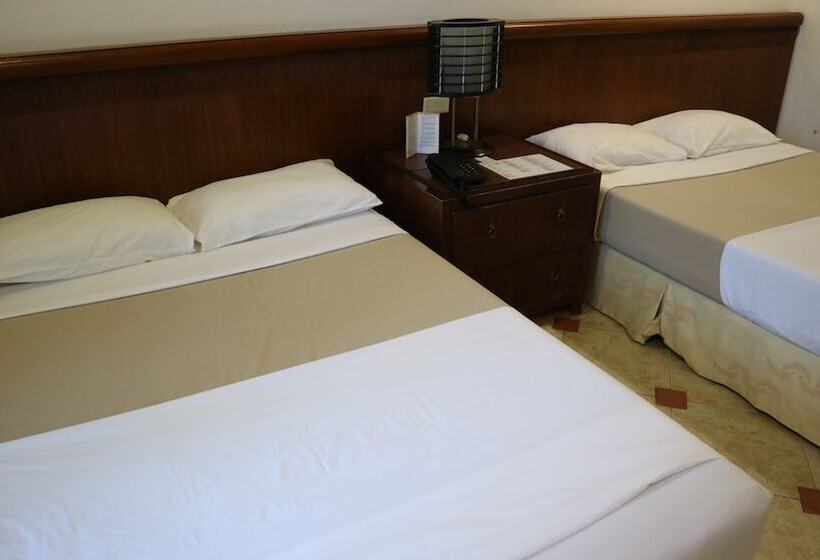 فندق Acropolis North Water Camp