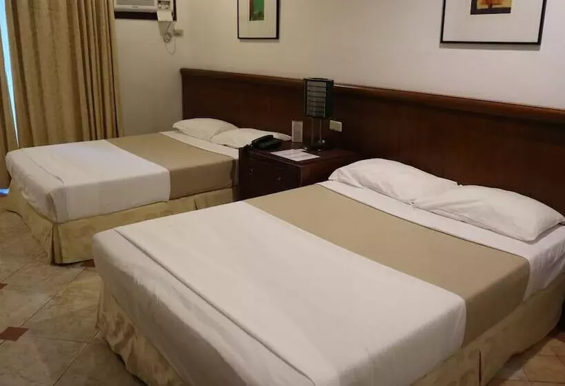 Hotelli Acropolis North Water Camp