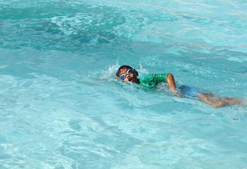 فندق Acropolis North Water Camp