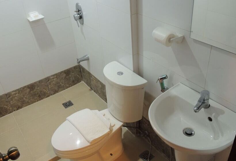 酒店 Angelic Tourist Inn