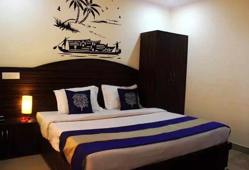 ホテル Anuj Regency
