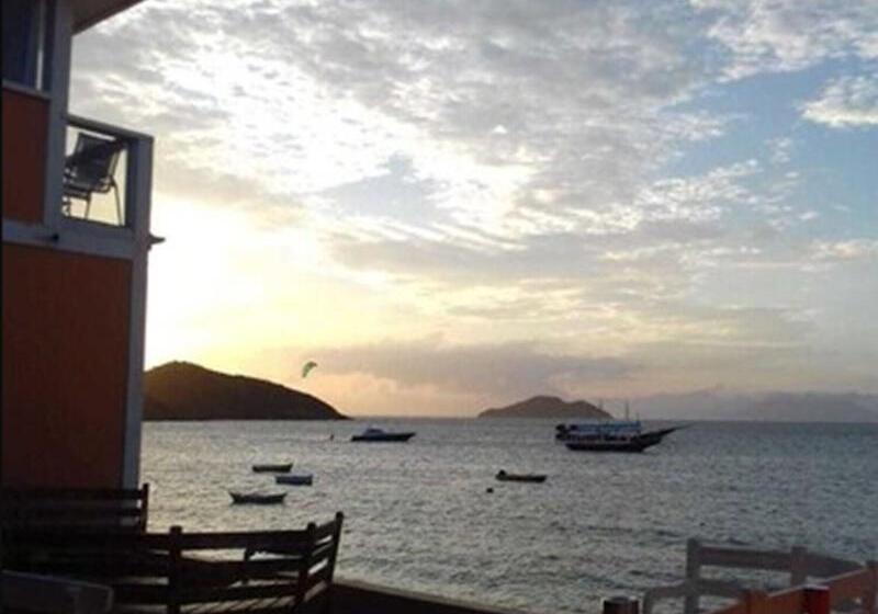 فندق Bamboo Buzios Hostel