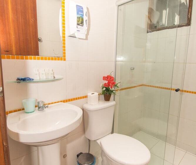 فندق Bamboo Buzios Hostel