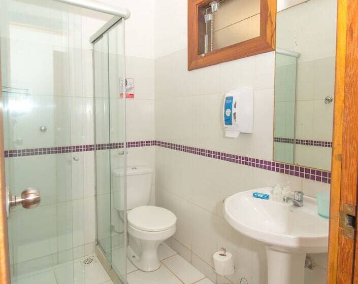 فندق Bamboo Buzios Hostel