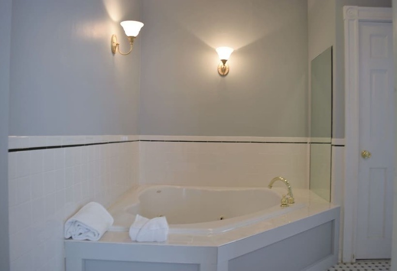 酒店 Bellevue Manor