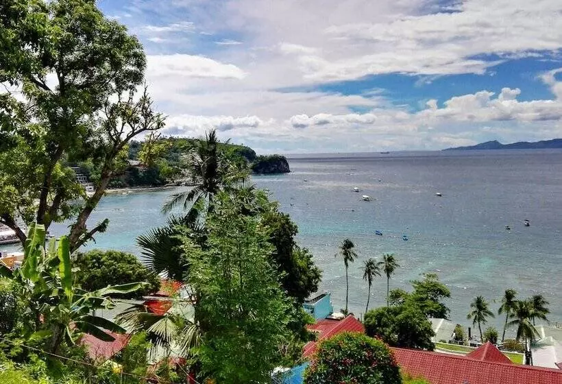 هتل Bellevue Resort Puerto Galera