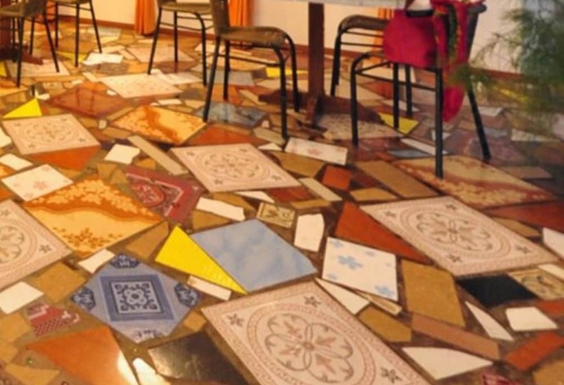 هتل House Of Big Brother