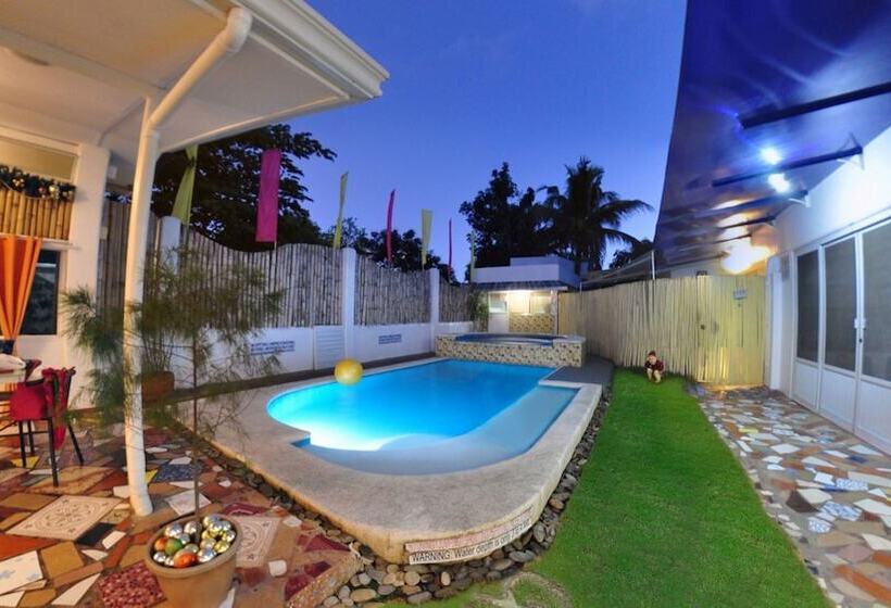 هتل House Of Big Brother