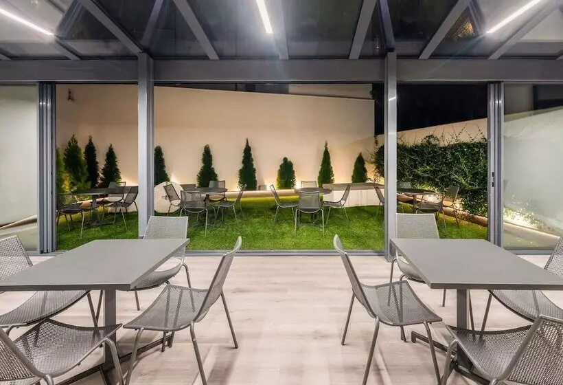 هتل Ibis Budget Madrid Centro Lavapies