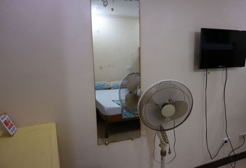 בית מלון כפרי Joaquinns Bed & Breakfast