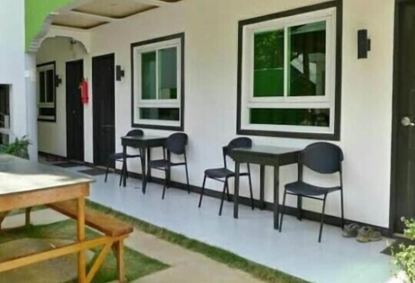 בית מלון כפרי Joaquinns Bed & Breakfast