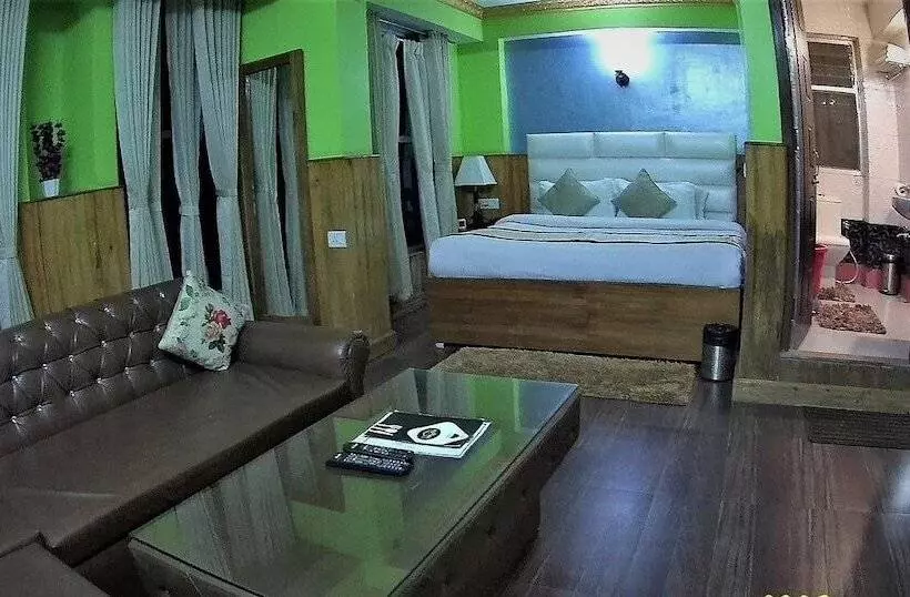 Hotel Mount Royale