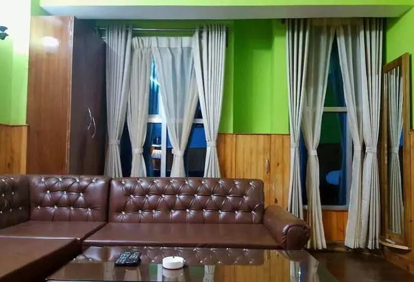 Hotel Mount Royale