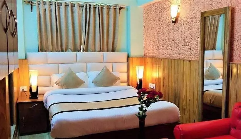 Hotel Mount Royale