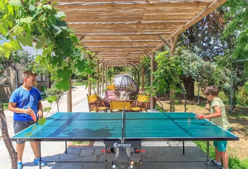 Hotelli Natura Bungalows