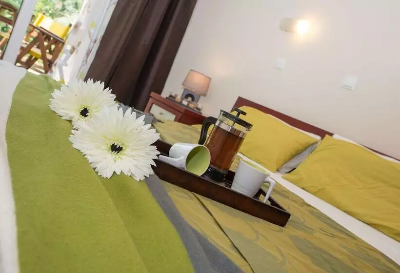 Hotelli Natura Bungalows