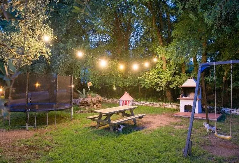 Hotelli Natura Bungalows