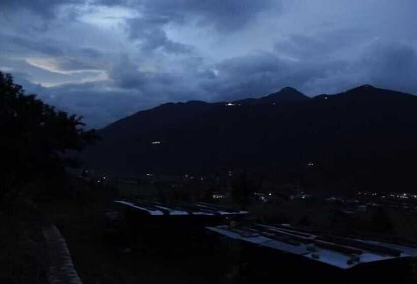 هتل Pelri Cottages