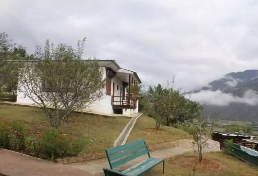 هتل Pelri Cottages