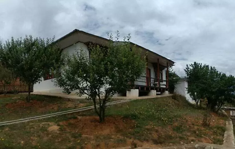هتل Pelri Cottages