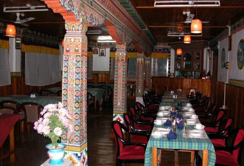 هتل Pelri Cottages