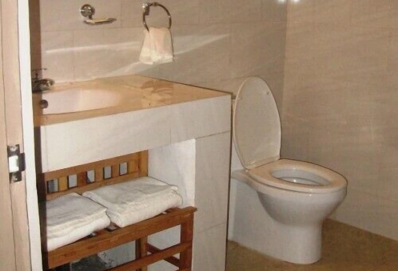 هتل Pelri Cottages