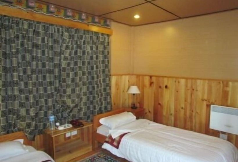 هتل Pelri Cottages