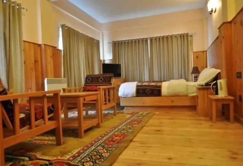 هتل Pelri Cottages