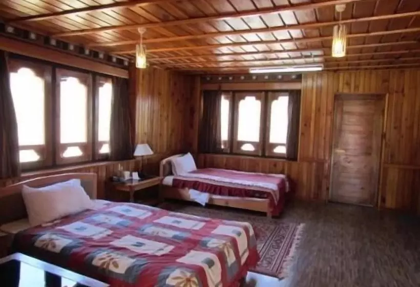 هتل Pelri Cottages