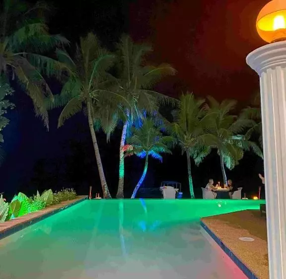 هتل Romantic Beach Villas