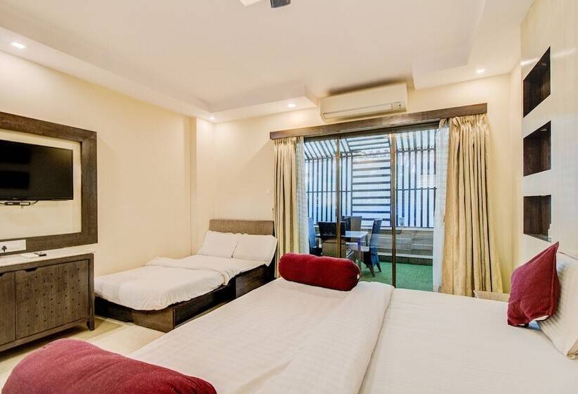 호텔 Royal Garden Retreat