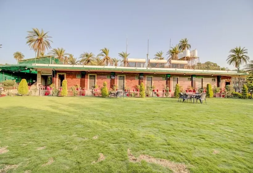 ホテル Royal Garden Retreat