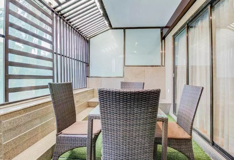 ホテル Royal Garden Retreat