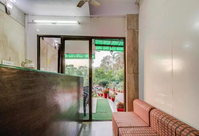 ホテル Royal Garden Retreat