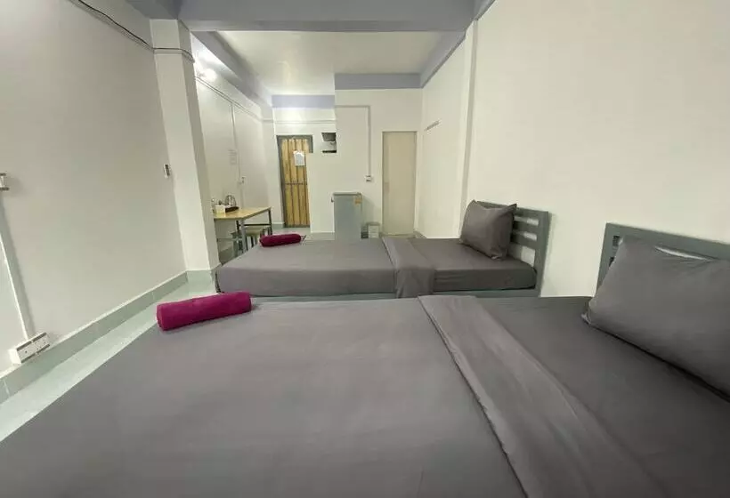 ホテル Sevenstars Hostel